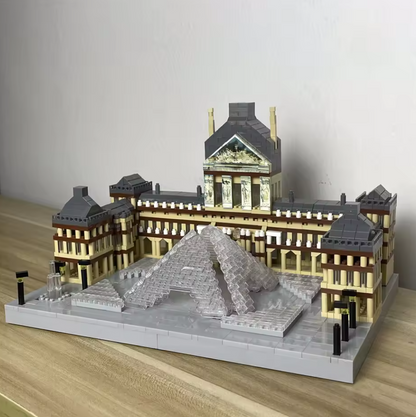 Louvre Museum Pyramid - Mini Brick Set